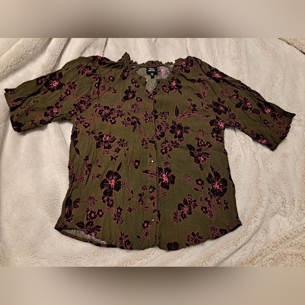 Bobeau Button Up Short Sleeved Top